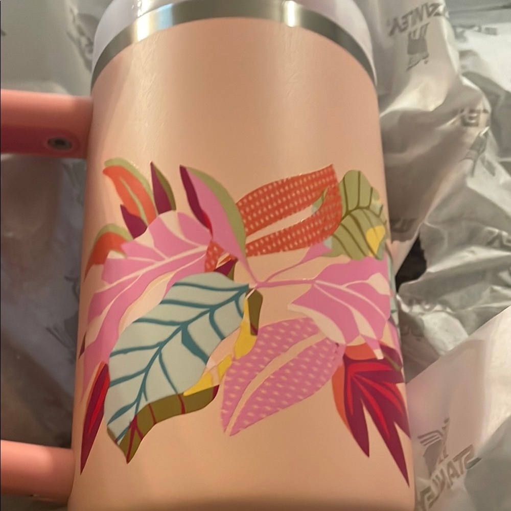 Stanley Insulated Tumbler with Handle Mothers Day Edition.